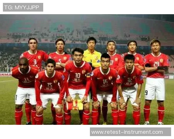 广州网球队在世界杯中的灵活性表现引发热议展现出强大竞争力 广州网球队在世界杯中的灵活性表现引发热议展现出强大竞争力