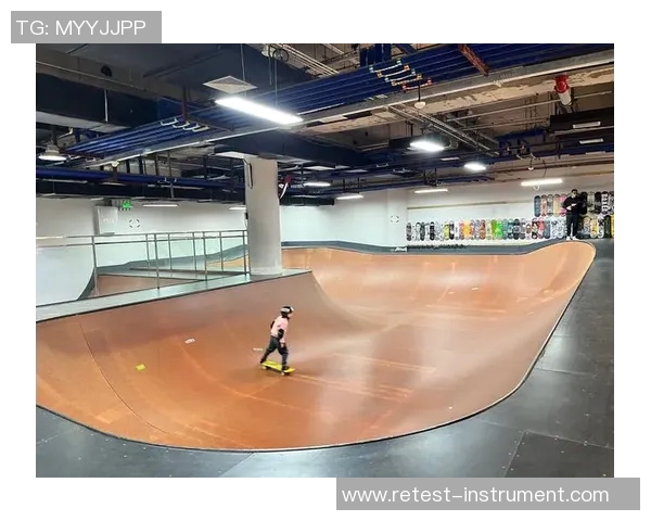 赛后复盘:上海滑板队与深圳滑板队的战术意识与团队协作分析 赛后复盘:上海滑板队与深圳滑板队的战术意识与团队协作分析