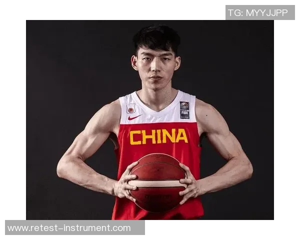 吴前：从篮球场上的领袖到生活中的奋斗者，探索他的成长与坚持之路