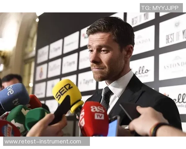 哈维阿隆索退役后新起点将执教皇马青年队开启教练生涯