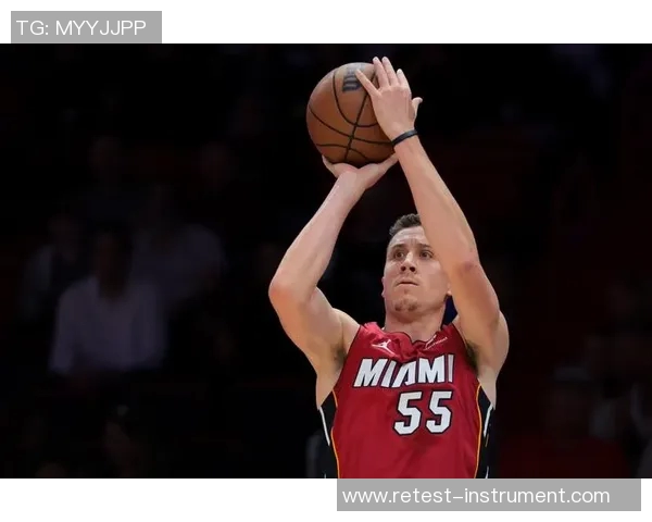 小斯与邓肯罗宾逊的对决分析:技术风格与比赛影响力的深度探讨 小斯与邓肯罗宾逊的对决分析:技术风格与比赛影响力的深度探讨