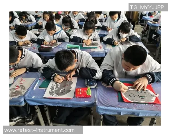 朱旭航的成长之路：从学子到行业领袖的奋斗历程与启示