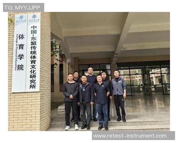 李泓澎：在时代变革中探索科技与人文的交汇点