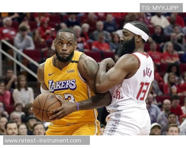 湖人对决火箭九点开战球迷期待精彩对抗与激情时刻 湖人对决火箭九点开战球迷期待精彩对抗与激情时刻