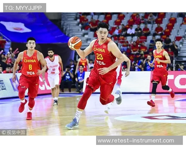 男篮热身赛迎战伊朗队备战国际赛事展现团队实力与战术配合 男篮热身赛迎战伊朗队备战国际赛事展现团队实力与战术配合