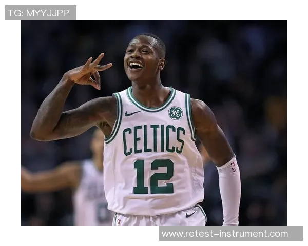 特里罗齐尔的篮球之路从新秀到明星球员的蜕变与成长 特里罗齐尔的篮球之路从新秀到明星球员的蜕变与成长