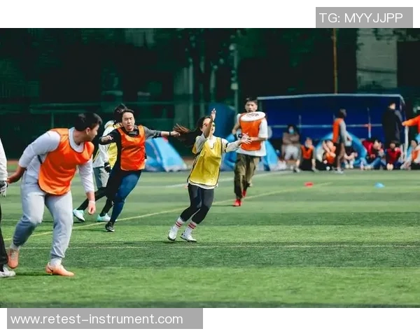 重庆飞盘队领跑最新飞盘速度排行榜前十名精彩瞬间回顾 重庆飞盘队领跑最新飞盘速度排行榜前十名精彩瞬间回顾