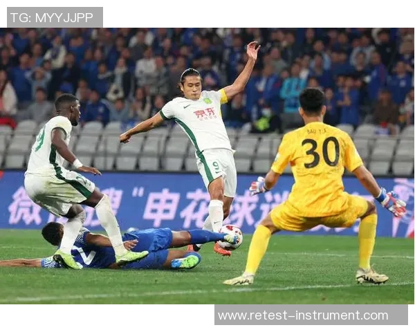 2019年北京国安与上海申花激战回顾:足球盛宴的精彩瞬间与战术较量 2019年北京国安与上海申花激战回顾:足球盛宴的精彩瞬间与战术较量