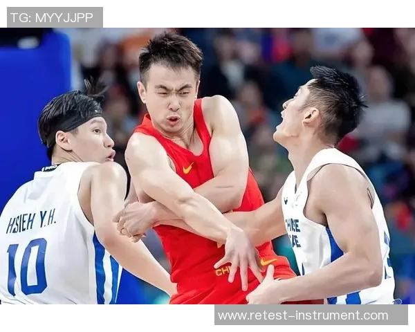 卡塔尔男篮与中国香港男篮激战正酣谁能在国际赛场上赢得胜利